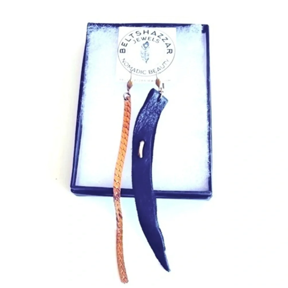 Handmade Beltshazzar Nomadic “Hunter” Earrings - Picture 3 of 7